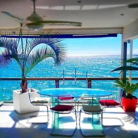 Malibu Deluxe Strandlage Appartamento