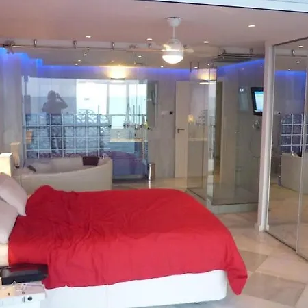 Malibu Deluxe Strandlage * Benalmádena